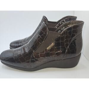 Women's Mephisto Patent Leather Croc Slip On Shoes Size 5 Wedge